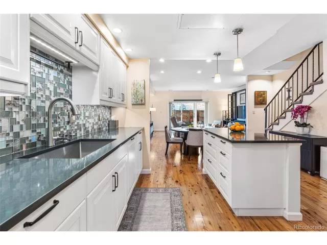 MLS: 1668182 Condo For Sale