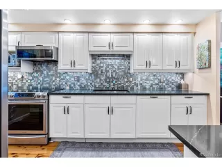 Photo #4: 1668182 Listing