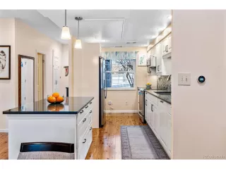 Photo #5: 1668182 Listing