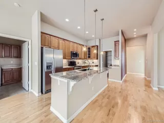 Photo #4: 1669069 Listing