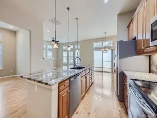 Photo #5: 1669069 Listing