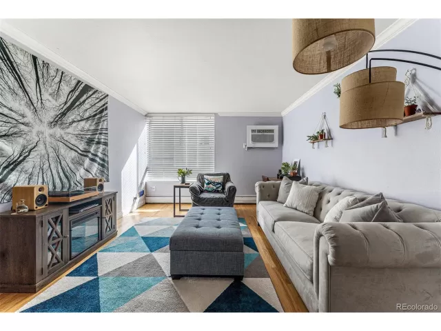 MLS: 1672438 Condo For Sale