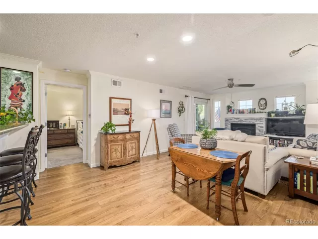 MLS: 1673866 Condo For Sale