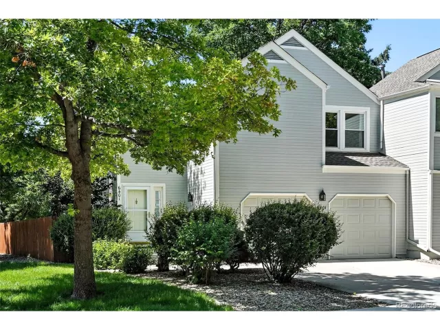 MLS: 1678112 Condo For Sale