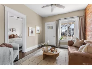 Photo #2: 1680822 Listing 