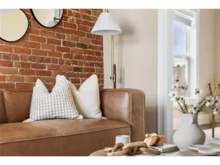 Photo #5: 1680822 Listing 