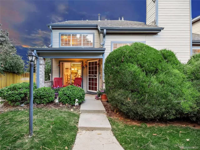 MLS: 1681614 Condo For Sale