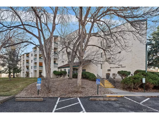 MLS: 1682067 Condo For Sale