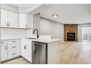 Photo #2: 1684279 Listing