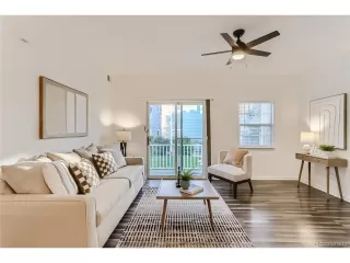 Photo #2: 1684623 Listing