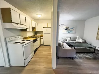 Photo #6: 1687870 Listing