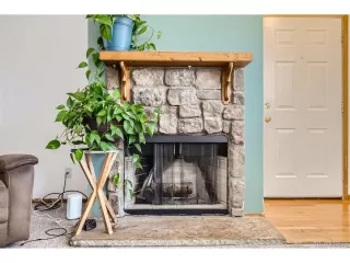 Photo #6: 1688407 Listing