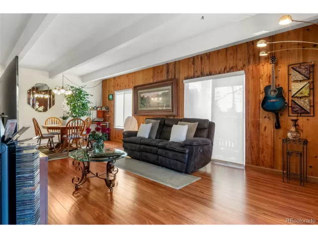 MLS: 1688598 Condo For Sale