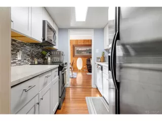 Photo #5: 1688598 Listing 