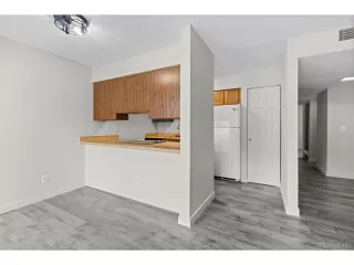 Photo #5: 1688687 Listing 