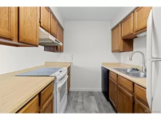 Photo #6: 1688687 Listing 