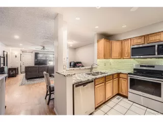 Photo #5: 1688809 Listing 