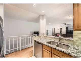 Photo #6: 1688809 Listing 