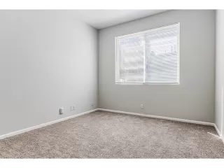 Photo #3: 1689675 Listing