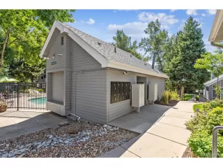 Photo #5: 1689675 Listing