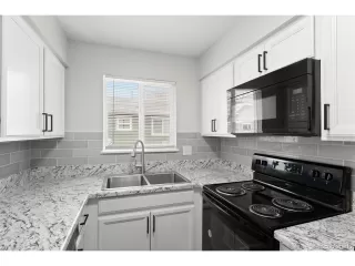 Photo #3: 1690635 Listing 