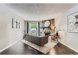 Photo #6: 1696248 Listing 