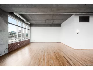 Photo #4: 1696898 Listing 