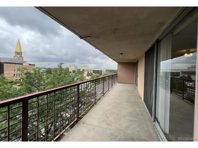 MLS: 1696911 Condo For Sale