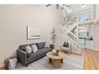 Photo #4: 1701345 Listing