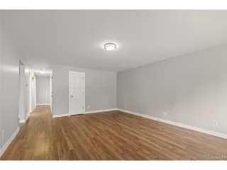 Photo #3: 1701373 Listing