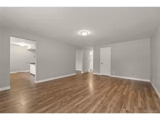 Photo #4: 1701373 Listing