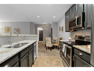 Photo #5: 1702041 Listing