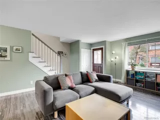 Photo #3: 1702704 Listing