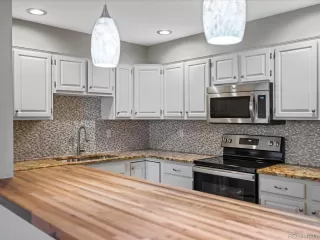 Photo #2: 1705249 Listing