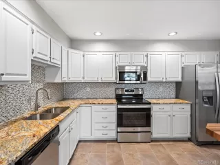Photo #3: 1705249 Listing