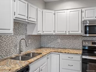Photo #5: 1705249 Listing