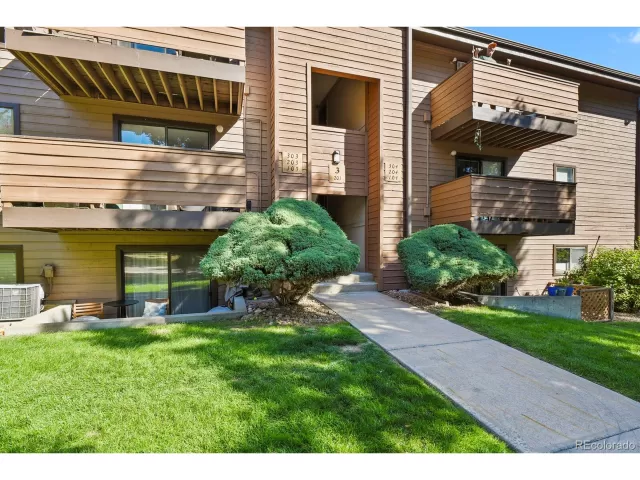 MLS: 1707037 Condo For Sale