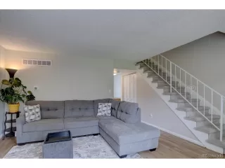 Photo #4: 1708201 Listing 