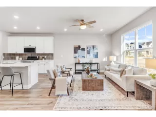 Photo #3: 1710359 Listing