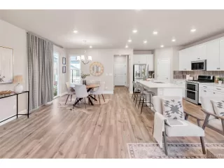 Photo #5: 1710359 Listing