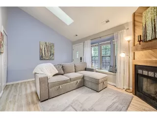 Photo #4: 1710688 Listing