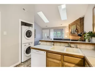 Photo #6: 1710688 Listing