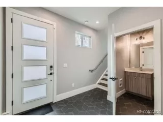 Photo #5: 1710727 Listing