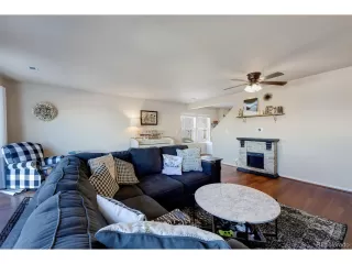 Photo #5: 1713835 Listing