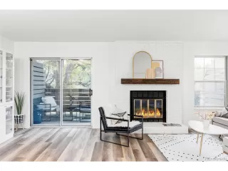 Photo #2: 1715008 Listing 