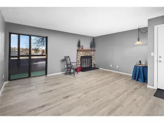 Photo #4: 1716319 Listing