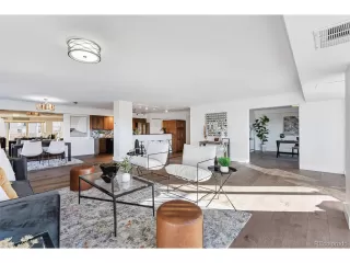 Photo #5: 1716324 Listing