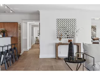 Photo #6: 1716324 Listing