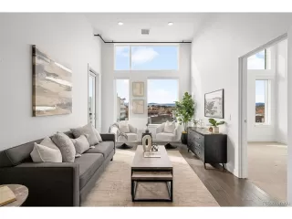 Photo #3: 1719273 Listing 