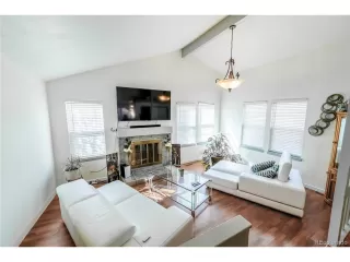 Photo #2: 1720376 Listing